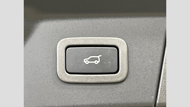 2019 認定中古車 Land Rover Range Rover Velar ユーロンホワイト D180 R-DYNAMIC SE
