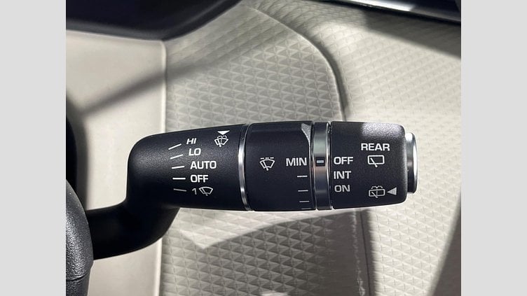 2019 認定中古車 Land Rover Range Rover Velar ユーロンホワイト D180 R-DYNAMIC SE