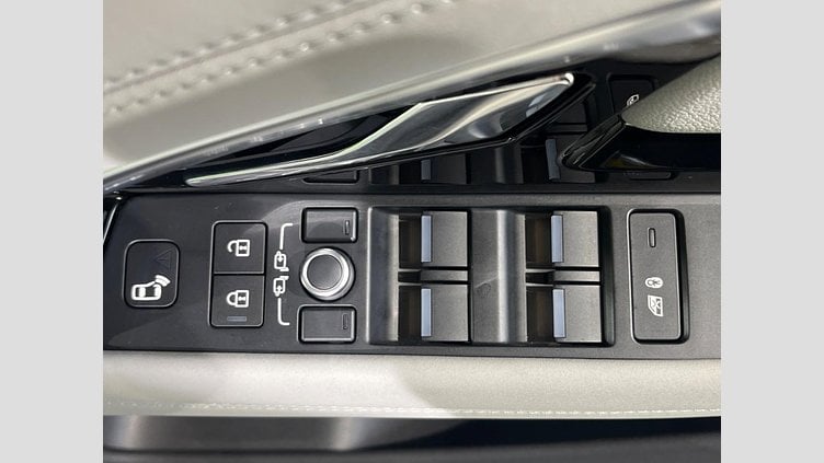 2022 認定中古車 Land Rover Range Rover Evoque シリコンシルバー P200 AWD（オートマチック） SE