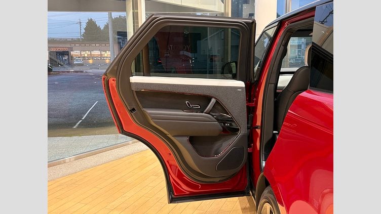 2024 認定中古車 Land Rover Range Rover Sport フィレンツェレッド D300マイルドハイブリッド スタンダードホイールベース Autobiography