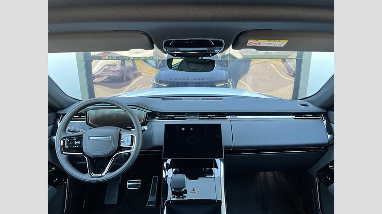 2025 SKLADOVÉ VOZIDLÁ Land Rover Range Rover Sport Perleťová biela Ostuni D300 MHEV AWD  Dynamic SE