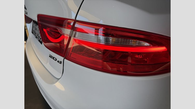 2016 Used Jaguar XE Fuji White 20d Diesel Prestige