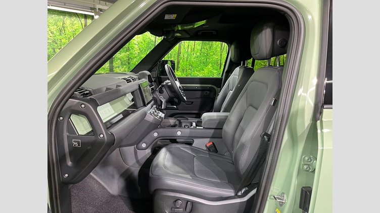 2023 認定中古車 Land Rover Defender 110 グラスミアグリーン D300 AWD（AT） 75TH LIMITED EDITION