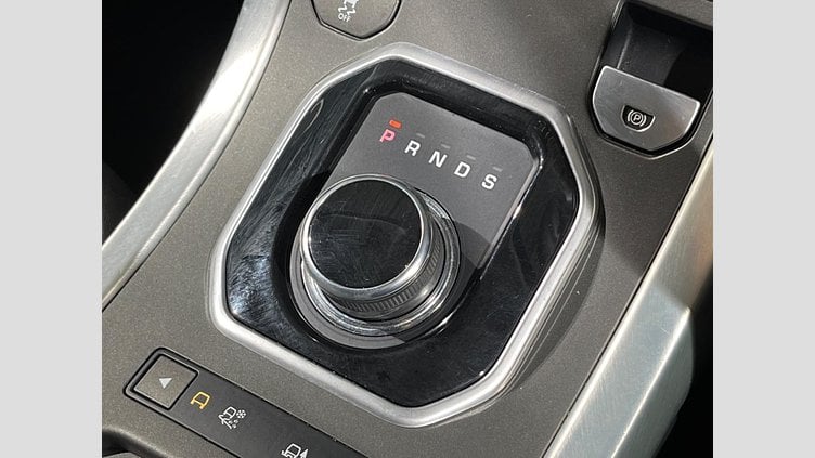 2019 認定中古車 Land Rover Range Rover Evoque Narvik Black 2.0 litre i4D Diesel SE