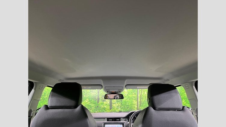 2019 認定中古車 Land Rover Range Rover Evoque Narvik Black 2.0 litre i4D Diesel SE