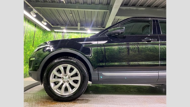 2019 認定中古車 Land Rover Range Rover Evoque Narvik Black 2.0 litre i4D Diesel SE