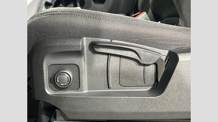 2023 認定中古車 Land Rover Defender 90 Carpathian Grey 2.0 litre i4P Petrol SE