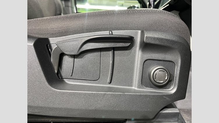 2023 認定中古車 Land Rover Defender 90 Carpathian Grey 2.0 litre i4P Petrol SE
