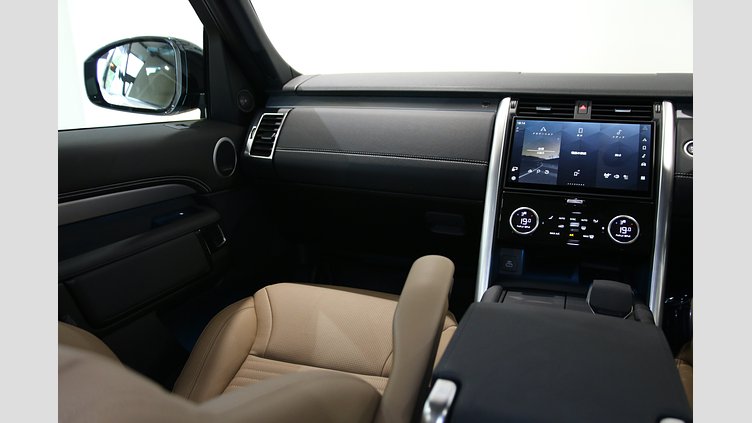 2024 認定中古車 Land Rover Discovery フジホワイト D350マイルドハイブリッド（ディーゼル） Dynamic HSE