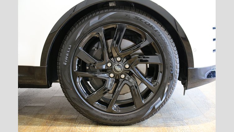 2024 認定中古車 Land Rover Discovery フジホワイト D350マイルドハイブリッド（ディーゼル） Dynamic HSE