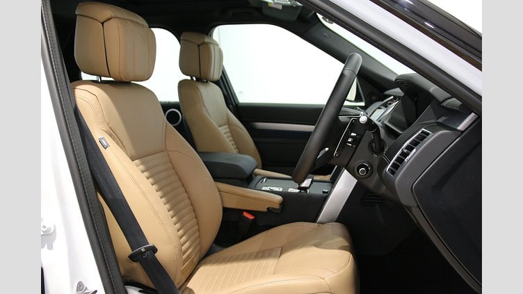 2024 認定中古車 Land Rover Discovery フジホワイト D350マイルドハイブリッド（ディーゼル） Dynamic HSE
