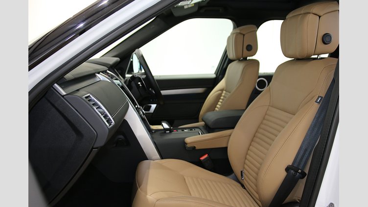 2024 認定中古車 Land Rover Discovery フジホワイト D350マイルドハイブリッド（ディーゼル） Dynamic HSE