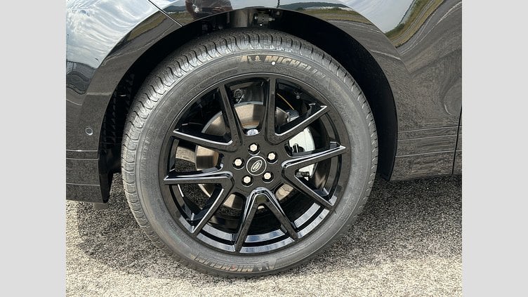 2025 SKLADOVÉ VOZIDLÁ Land Rover Range Rover Velar Čierna Santorini D200 AWD MHEV Dynamic SE