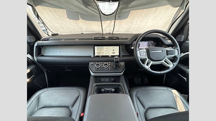 2024 認定中古車 Land Rover Defender 110 フジホワイト D300 AWD（AT） S  カウンティパック　キュレイテッドフォージャパン