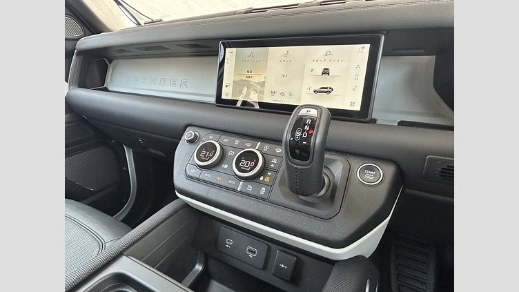 2024 認定中古車 Land Rover Defender 110 フジホワイト D300 AWD（AT） S  カウンティパック　キュレイテッドフォージャパン