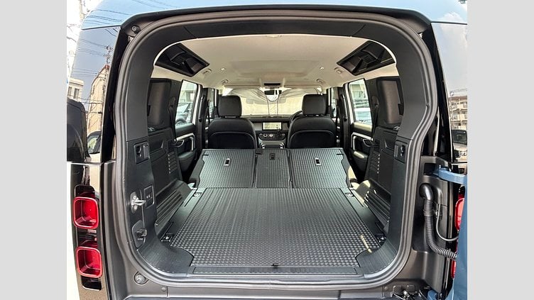 2024 認定中古車 Land Rover Defender 110 フジホワイト D300 AWD（AT） S  カウンティパック　キュレイテッドフォージャパン