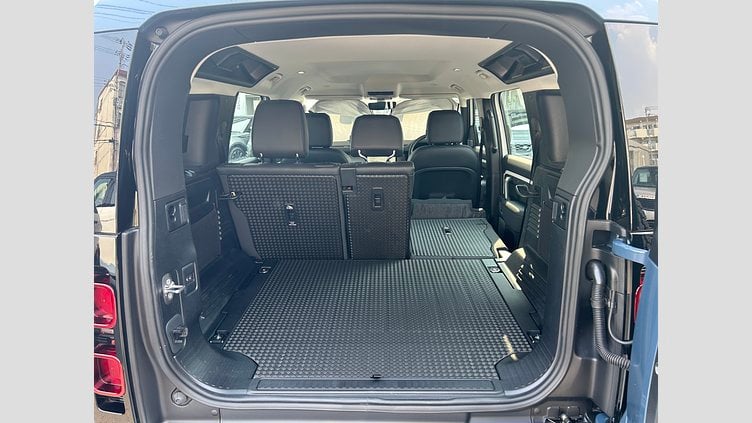 2024 認定中古車 Land Rover Defender 110 フジホワイト D300 AWD（AT） S  カウンティパック　キュレイテッドフォージャパン