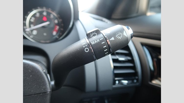 2016 認定中古車 Jaguar F-Type Carpathian Grey 水冷V型6気筒 DOHC
スーパーチャージャー クーペ