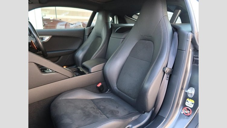 2016 認定中古車 Jaguar F-Type Carpathian Grey 水冷V型6気筒 DOHC
スーパーチャージャー クーペ