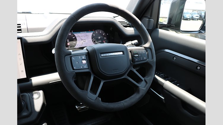2023 認定中古車 Land Rover Defender 110 カルパチアングレイ P525 AWD (AT) V8 CARPATHIAN EDITION