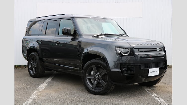 2024 認定中古車 Land Rover Defender 130 カルパチアングレイ D350 ディーゼルマイルドハイブリッド X-Dynamic SE