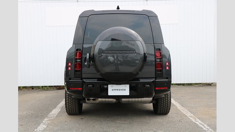 2024 認定中古車 Land Rover Defender 130 カルパチアングレイ D350 ディーゼルマイルドハイブリッド X-Dynamic SE