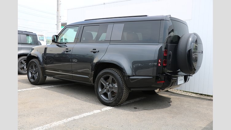 2024 認定中古車 Land Rover Defender 130 カルパチアングレイ D350 ディーゼルマイルドハイブリッド X-Dynamic SE