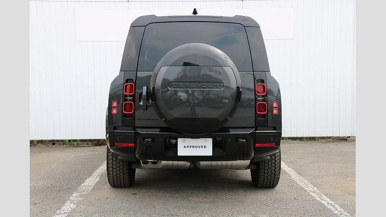 2024 認定中古車 Land Rover Defender 130 カルパチアングレイ D350 ディーゼルマイルドハイブリッド X-Dynamic SE