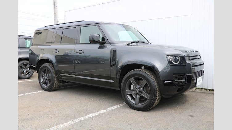 2024 認定中古車 Land Rover Defender 130 カルパチアングレイ D350 ディーゼルマイルドハイブリッド X-Dynamic SE