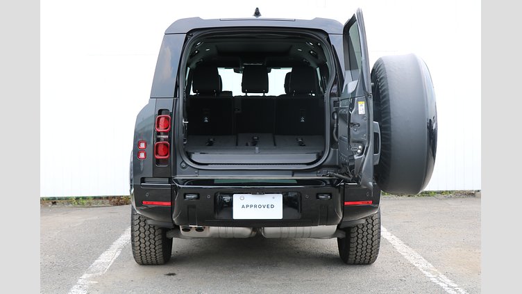 2024 認定中古車 Land Rover Defender 130 カルパチアングレイ D350 ディーゼルマイルドハイブリッド X-Dynamic SE