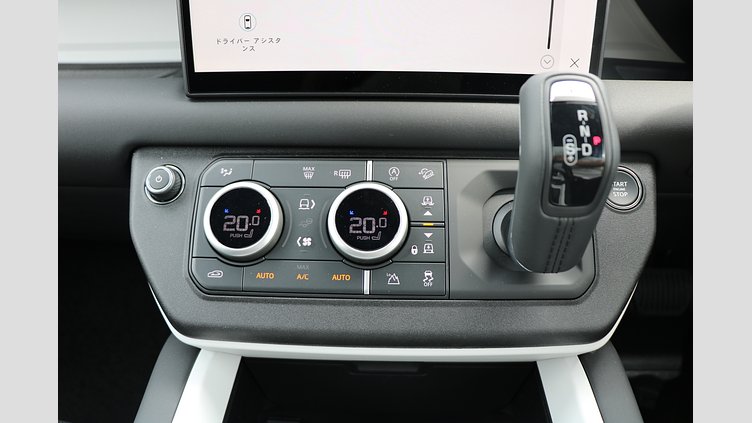 2024 認定中古車 Land Rover Defender 130 カルパチアングレイ D350 ディーゼルマイルドハイブリッド X-Dynamic SE