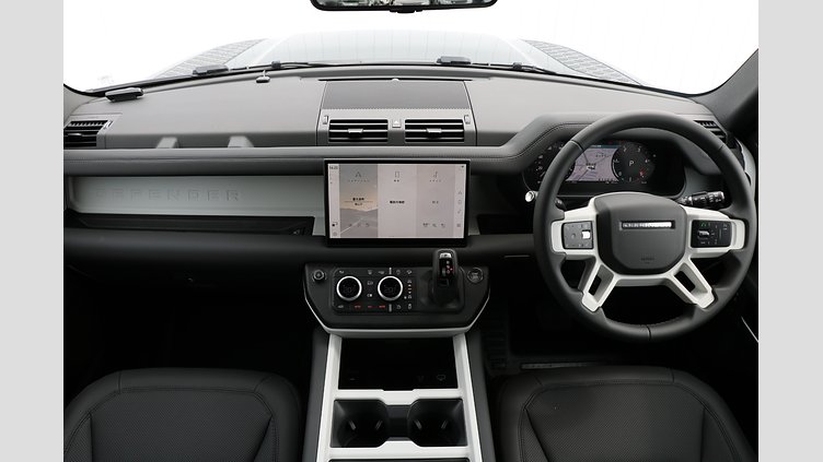 2024 認定中古車 Land Rover Defender 130 カルパチアングレイ D350 ディーゼルマイルドハイブリッド X-Dynamic SE