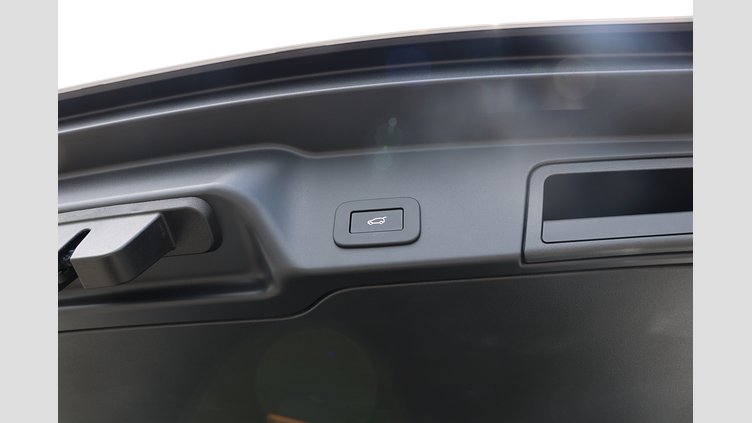 2024 認定中古車 Land Rover Range Rover Evoque フジホワイト プラグインハイブリッド（ガソリン） Standard Wheelbase DYNAMIC HSE