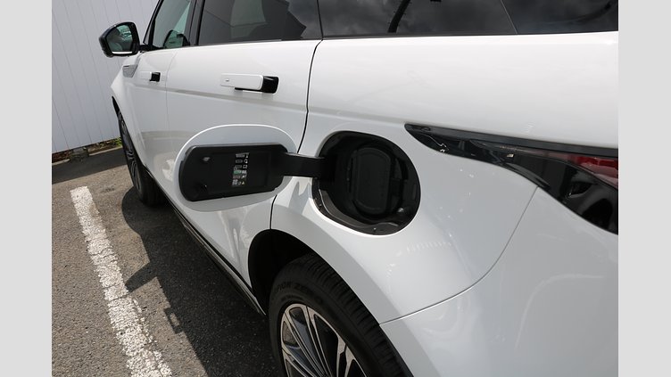 2024 認定中古車 Land Rover Range Rover Evoque フジホワイト プラグインハイブリッド（ガソリン） Standard Wheelbase DYNAMIC HSE