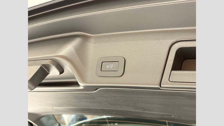 2024 認定中古車 Land Rover Range Rover Evoque アロイオスグレイ D200マイルドハイブリッド（ディーゼル） スタンダードホイールベース S