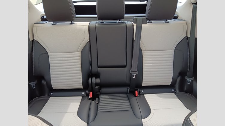2025 Approved/Jazdené Land Rover Discovery Charente Grey 3.0D MHEV 250PS D250 MHEV Dynamic SE AWD Auto 
