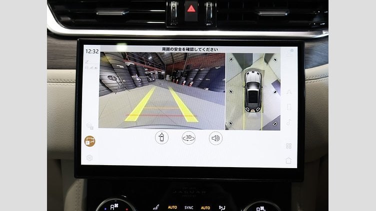 2022 認定中古車 Jaguar F-Pace ハクバシルバー P250 AWD（オートマチック） S