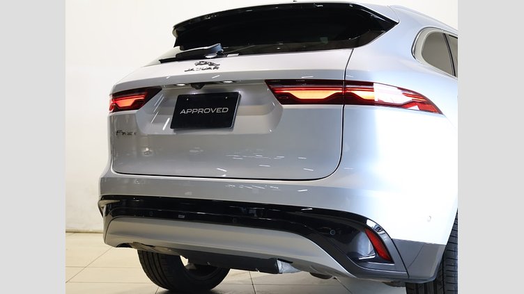 2022 認定中古車 Jaguar F-Pace ハクバシルバー P250 AWD（オートマチック） S