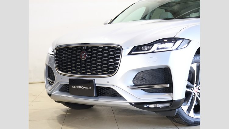 2022 認定中古車 Jaguar F-Pace ハクバシルバー P250 AWD（オートマチック） S