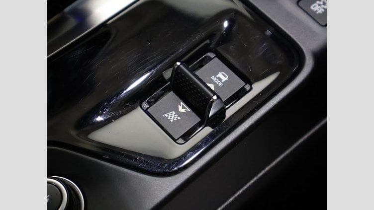 2021 認定中古車 Jaguar E-Pace ブルーファイﾔｰブルー P250 AWD（オートマチック） R-DYNAMIC SE
