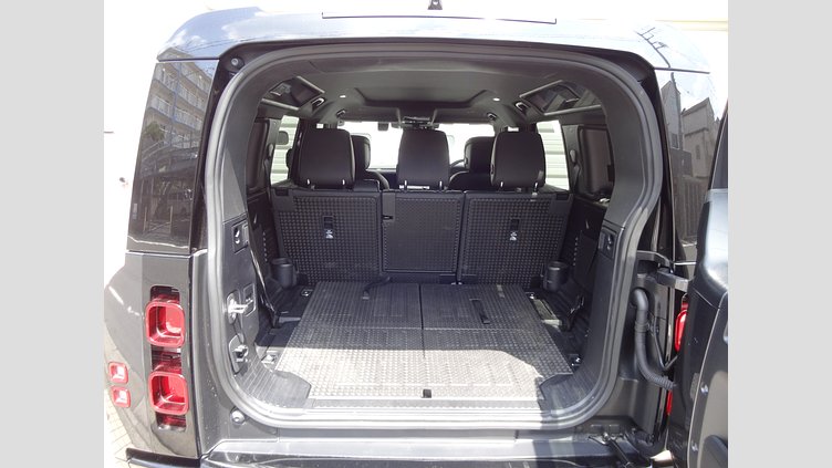 2022 認定中古車 Land Rover Defender 110 カルパチアングレイ D300 AWD（AT） X-DYNAMIC SE　アーバナイト‘２２