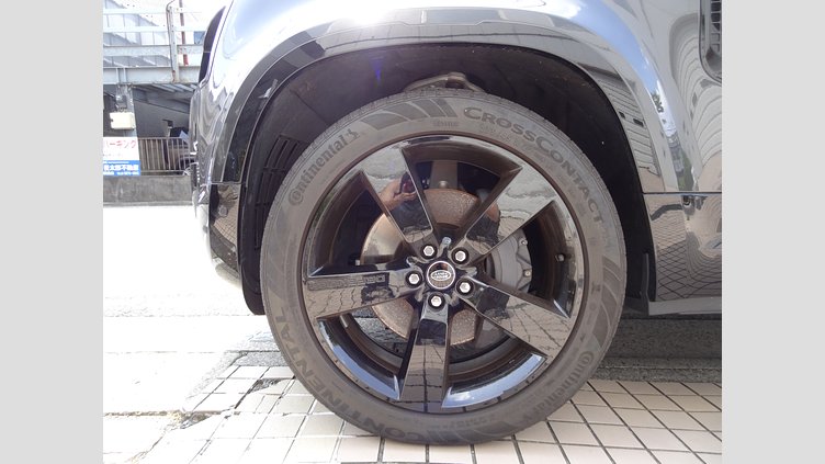 2022 認定中古車 Land Rover Defender 110 カルパチアングレイ D300 AWD（AT） X-DYNAMIC SE　アーバナイト‘２２