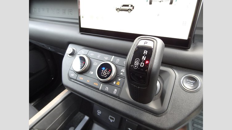 2022 認定中古車 Land Rover Defender 110 カルパチアングレイ D300 AWD（AT） X-DYNAMIC SE　アーバナイト‘２２
