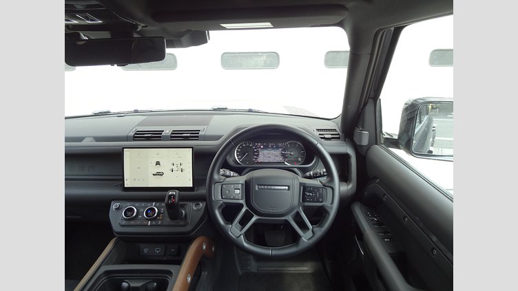 2022 認定中古車 Land Rover Defender 110 カルパチアングレイ D300 AWD（AT） X-DYNAMIC SE　アーバナイト‘２２