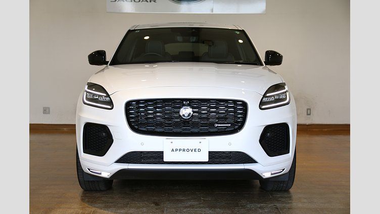 2024 認定中古車 Jaguar E-Pace オストゥーニパールホワイト P250（ガソリン） R-DYNAMIC SE