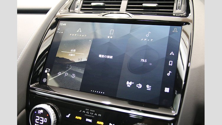 2024 認定中古車 Jaguar E-Pace オストゥーニパールホワイト P250（ガソリン） R-DYNAMIC SE