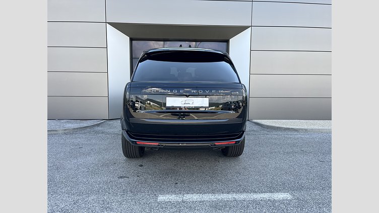 2025 SKLADOVÉ VOZIDLÁ Land Rover Range Rover Čierna Santorini P530 AWD Autobiography