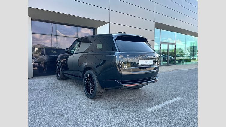 2025 SKLADOVÉ VOZIDLÁ Land Rover Range Rover Čierna Santorini P530 AWD Autobiography
