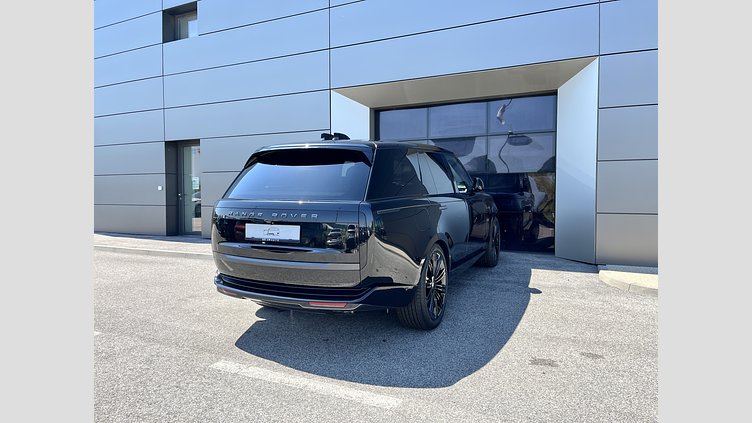 2025 SKLADOVÉ VOZIDLÁ Land Rover Range Rover Čierna Santorini P530 AWD Autobiography