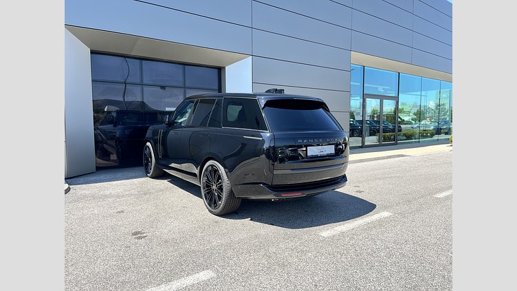 2025 SKLADOVÉ VOZIDLÁ Land Rover Range Rover Čierna Santorini P530 AWD Autobiography